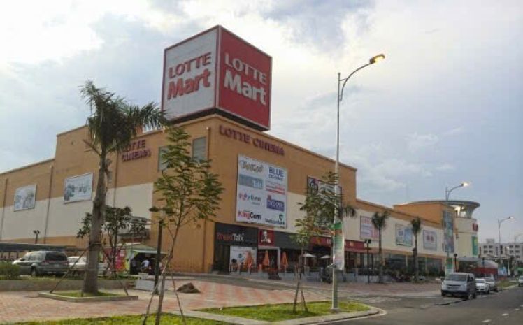 Lô đất góc 2 mặt tiền  vị trí vàng ngay the seasons lái 7089895