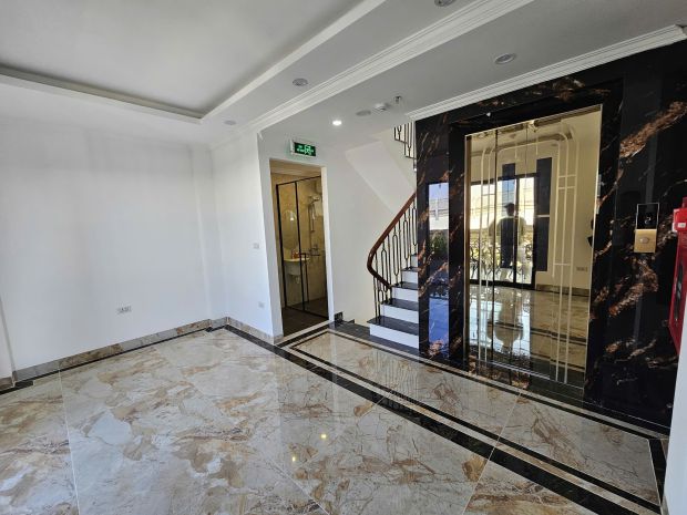 Mặt phố đại la, 40m2 7t thang máy, xây mới siêu đẹp, mt 7090480