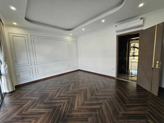 Mặt phố đại la, 40m2 7t thang máy, xây mới siêu đẹp, mt 7090485