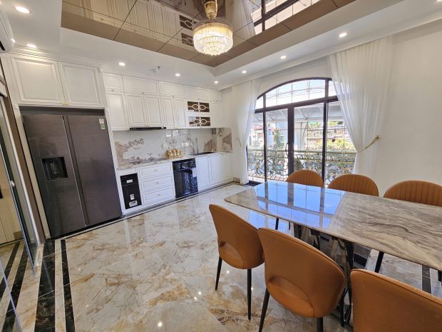 Mặt phố đại la, 40m2 7t thang máy, xây mới siêu đẹp, mt 7090487