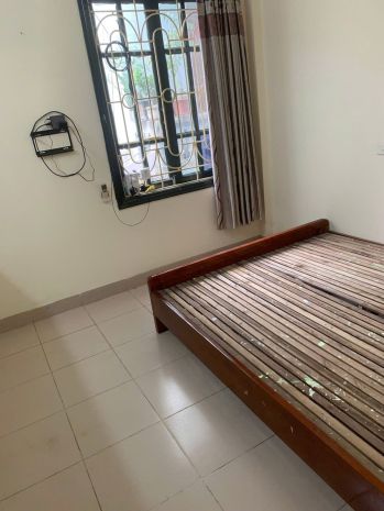 Cho thuê nhà nguyên căn ngõ 250 tân mai, 30m2 x 3 tầng, gồm 7091805