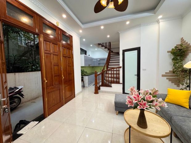 Hiếm -bán nhà đẹp bồ đề- oto đỗ cổng- full nội thất 35m 5 7092521