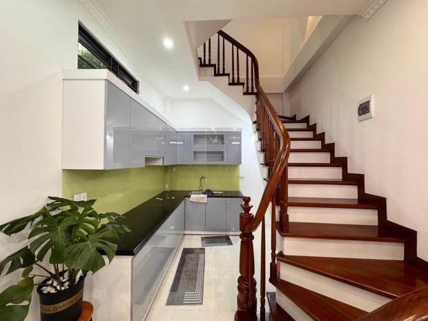 Hiếm -bán nhà đẹp bồ đề- oto đỗ cổng- full nội thất 35m 5 7092522