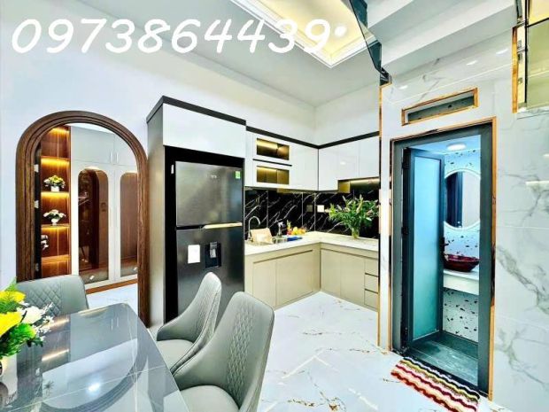 Nhà mặt tiền kinh doanh 2 tầng  gần thống nhất  đs 8 7092816