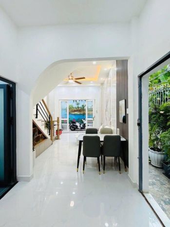 Bán nhà hẻm 759 cách mạng tháng 8, phường 6 tân bình 4*17 7093526