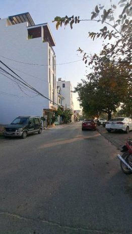 Bán mảnh đất đẹp hiếm  99m2  hai mặt đường ô tô tránh 7094851