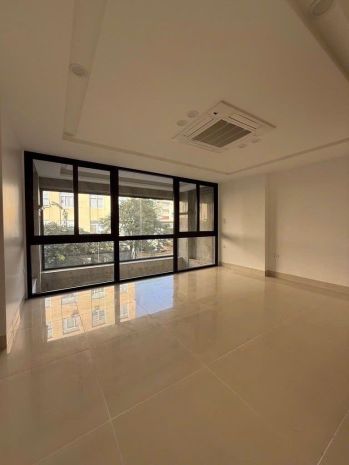 Tòa nhà văn phòng mặt phố đội nhân, ba đình 50m2 9 tầng 7094890