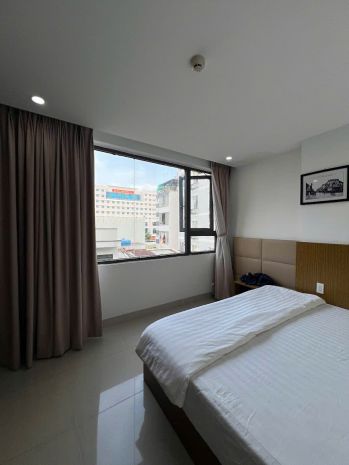 Bán khách sạn hẻm oto phố tây:
cách biển 500m dt: 79,8m2 7095657