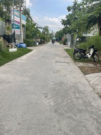 Cần bán gấp đất chính chủ 1697744, đường lê văn lương, xã 7097497