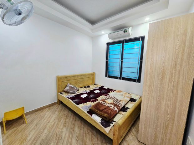 Mặt ngõ thông kinh doanh -phố lạc long quân  35m 5t nhà 7099774