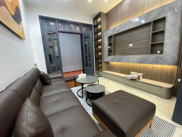 Bán nhà đẹp trung tâm bồ đề  long biên  5 tầng mới đẹp 7105120