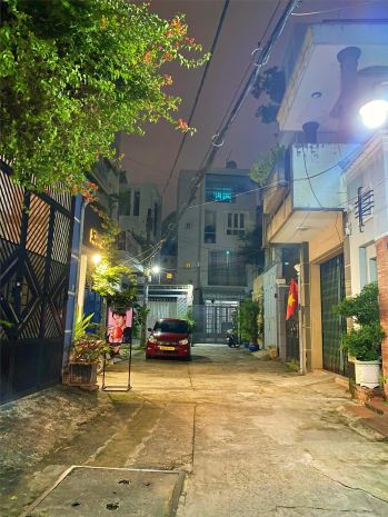 Phú nhuận - gần công viên - xe hơi vào nhà - 5 tầng 7105261