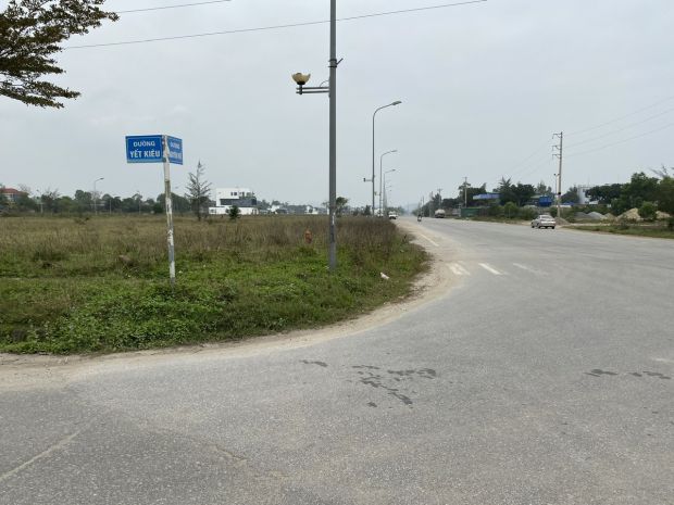 Chính chủ bán đất mặt tiền đường nguyễn huệ, thị xã cửa lò, 7106424