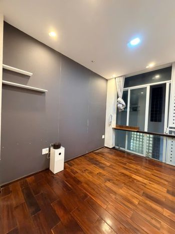 Cho thuê nhà trung tâm quận 1 7106579