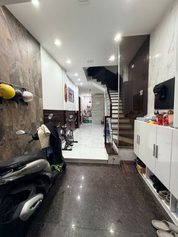 Cho thuê nhà trung tâm quận 1 7106581