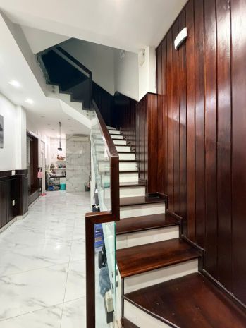 Cho thuê nhà trung tâm quận 1 7106582