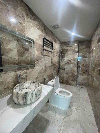 Bán nhà cổ linh 45m 6 tầng mt4.5m thang máy đối diện aeon 7106792