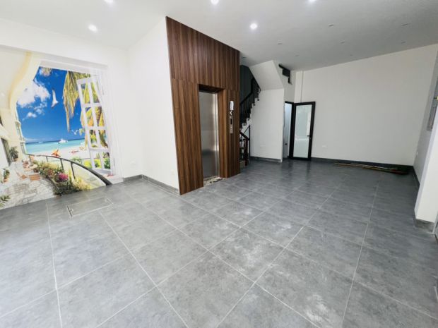 Kim giang, ngõ to, ô tô tránh đỗ, kinh doanh sầm uất ngày 7107457