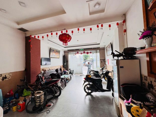 Bán khách sạn mặt tiền bình chiểu thủ đức  97m² đất 7108345