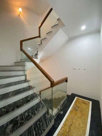 Bán nhà riêng phố nguyễn văn linh-thạch bàn 52m2 x 6 tầng 7109474