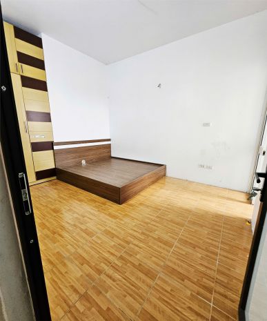 Bán chung cư f4 trung kính, diện tích 83 m2, tk 2 pn + 2wc 7109614