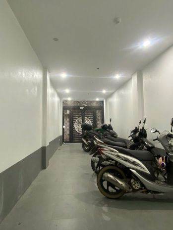 Ô tô lùi cửa - thoáng trước sau - cách phố 10m - 6 tầng 7110046