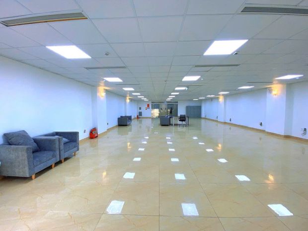 18.12.25.1 cho thuê 6 tầng mặt phố gần cv cầu giấy, có thể 7110769