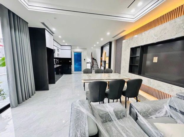 Phố nguyễn văn cừ, lô góc 58m2 8t, vài bước ra mặt phố, ô 7110829