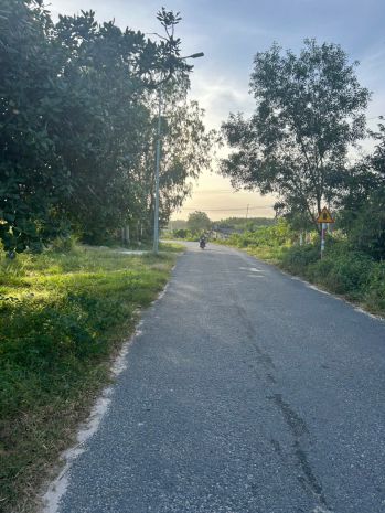 Bán 10m x 70m đất odt mặt tiền cù chính lan - lagi giá ngộp 7111036