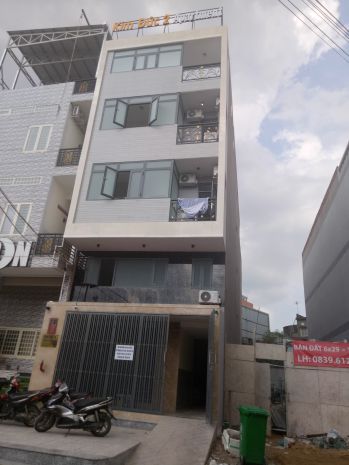 Căn hộ dịch vụ 33 phòng,thu nhập 95trth, dt sàn tới 900m2 7111348