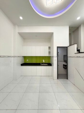 Bán nhà q3-trần văn đang- dt: ngang 5,3m-4tầng-btct- 3pn- 7111883