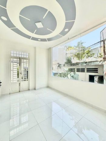 Bán nhà q3-trần văn đang- dt: ngang 5,3m-4tầng-btct- 3pn- 7111885