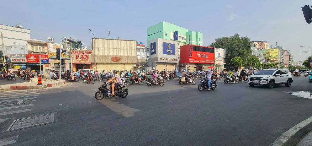 Cho thuê nhà mặt tiền lũy bán bích q.tân phú, 100m²,2lầu- 7112165