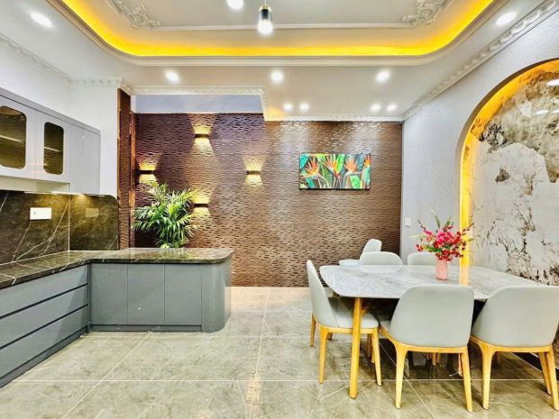 Tin hot - nhà phố giá 10 tỷ quận 12 7112572