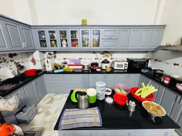 Bán nhà mt hoàng hoa thám, phường 13 tân bình 4*15 cổng 7112574