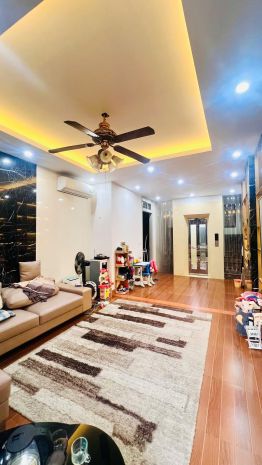 Bán nhà tây hồ gần lotte lô góc  - ô tô - thang máy tặng 7115935