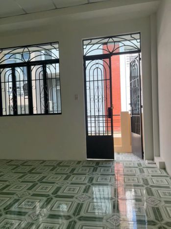 Chính chủ cho thuê nhà nguyên căn  đường hồ bá phấn, phước 7116448