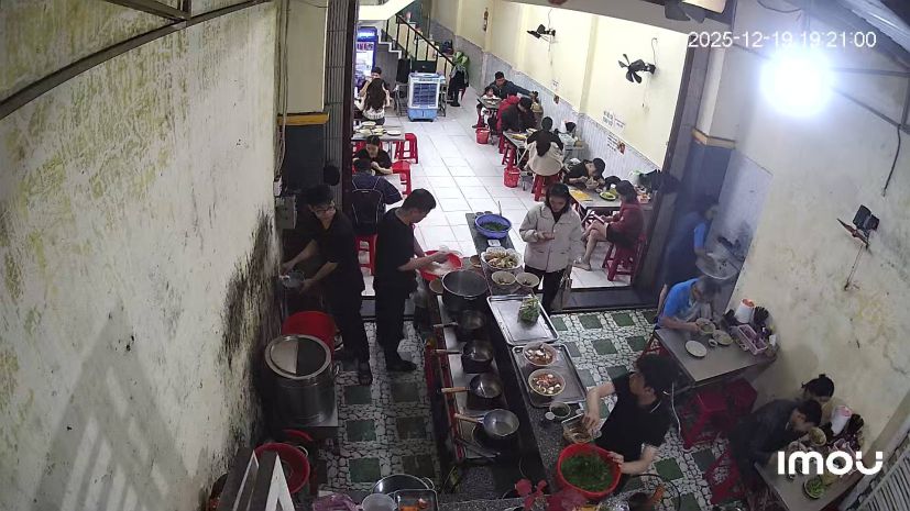 Có công việc cần sang quán ăn đang hoạt động tốt 7117772