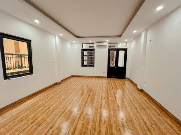 Cần bán nhanhngôi nhà đẹp ô tô đỗ cổng, 50  met * 4 tầng. 7118238