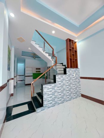 Bán nhà đẹp 2 tầng p.biên hòa,đường xe hơi,shr,gần đông 7118502