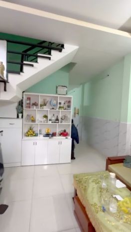 Bán nhà 3 tầng hẻm thẳng 125 nguyễn thị tần p2q8. giá: 4.68 7119827