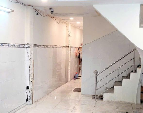 Bán nhà đẹp cách quận 5 vài trăm mét, 2 tầng 4.5x17m, dòng 7120760