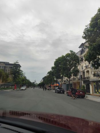 Cc cần bán lô đất vàng ,phân lô vĩa hè, ô tô đỗ ngày đêm 7121071