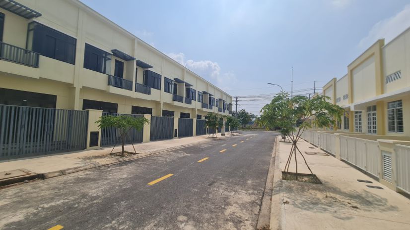 Giữa ma trận giá nhà cao ngất  đâu là lối ra an cư thực sự? 7121278