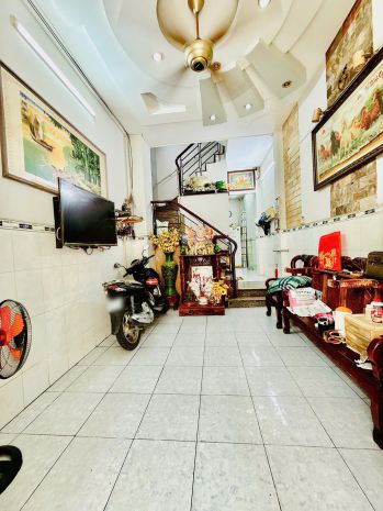 Nhà 4 tầng nở hậu ôtô đậu trong nhà đường lò gốm p5.q6. giá 7122034