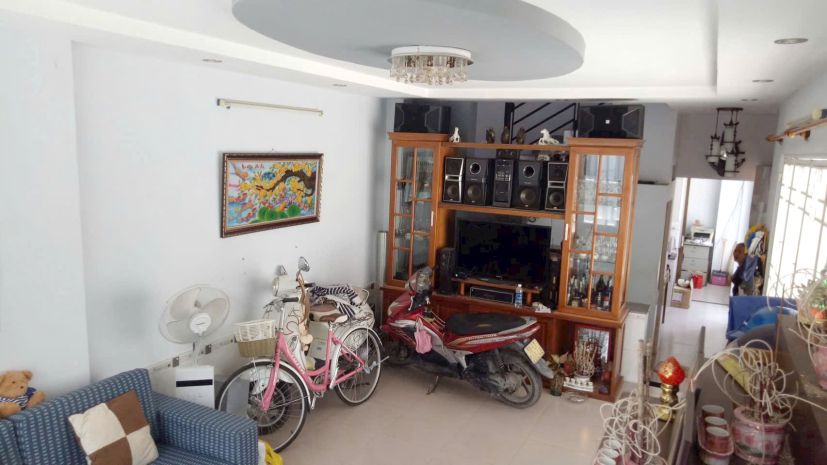 Nhà căn góc hẻm oto tám danh p4q8, giá : 7.2 tỷ thương 7122107