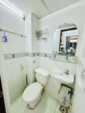 Nhà 2 tầng nở hậu hẻm 4m âu dương lân p3q8. giá 1,88 tỷ tl 7122464