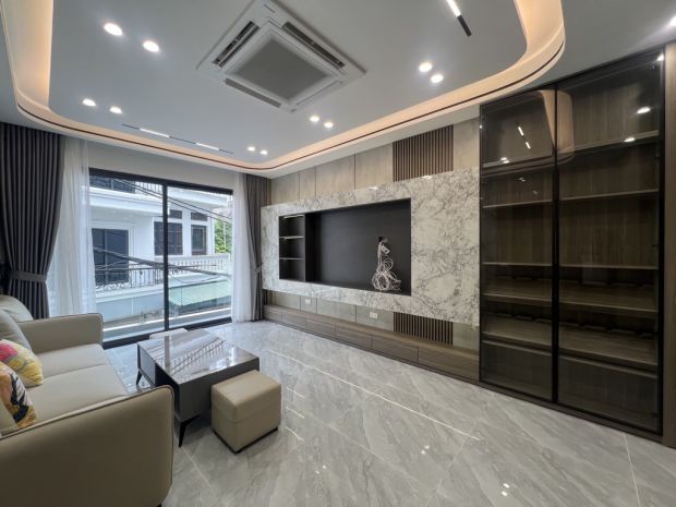 Bán nhà ngõ 135 bồ đề 58m x 6t gara thang máy kinh doanh 7122695