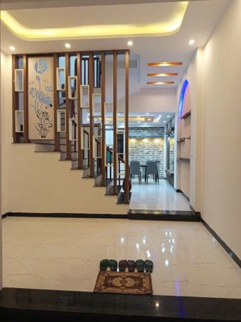 Ô tô đỗ gần - nhà mới tinh kính koong - vô vàn tiện 7122897