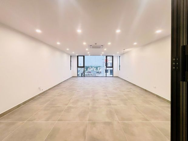 Cần bán hoặc cho thuê nhà mặt tiền lê thị riêng  dt sàn 7125027